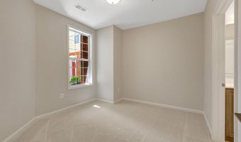 23275 MILLTOWN KNOLL Sq 111, Ashburn, VA 20148