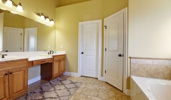 138 COLTON Rdg, Atoka, TN 38004