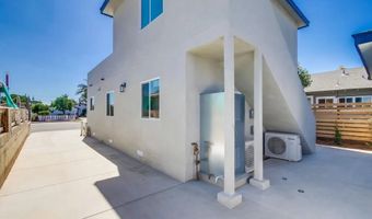 752 W 9th Ave, Escondido, CA 92025