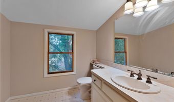 6370 Fairview Rd, Austintown, OH 44515