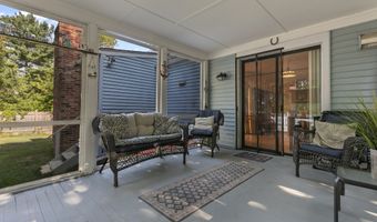 66 Loftus Cir, Bridgeport, CT 06606