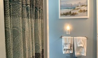 13 Thompson Rd A, Bourne, MA 02532