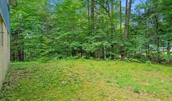 70 Meredith Ln, Barnstead, NH 03225