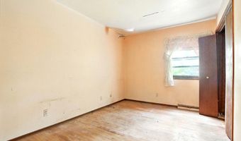 24952 W Island Dr, Antioch, IL 60002
