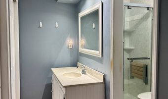 639 W Banta Rd, Indianapolis, IN 46217