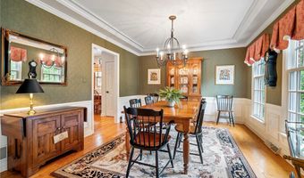 114 Golfview Dr, Adams Twp., PA 15044