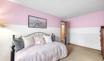 207 Diane Ln, Bristol, CT 06010