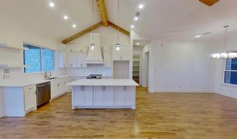 8236 Kelly Ln, Alvarado, TX 76009