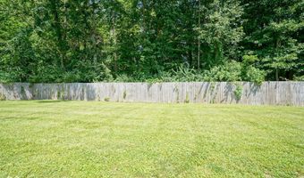 5902 Oak Ln, Anderson, IN 46013