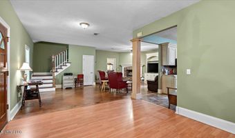 161 Goshen Springs Ln, Brandon, MS 39047