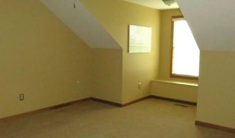 13460 Sycamore Trl, Anna, OH 45302