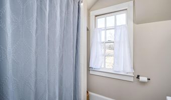 560 RICHMOND Rd, Amissville, VA 20106