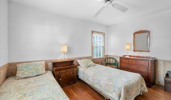 30 N PENNSYLVANIA Ave, Bethany Beach, DE 19930