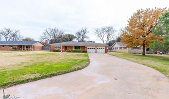 1961 River Oaks Cir, Abilene, TX 79605