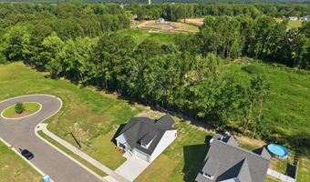 319 Mangrove Ct, Ayden, NC 28513
