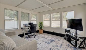 82 Garland Ave, Cranston, RI 02910