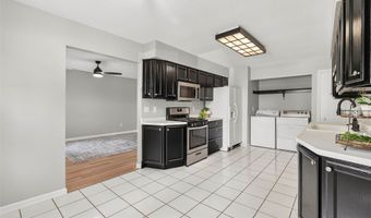 215 25th Ave SW, Altoona, IA 50009