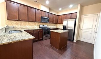 6215 Crested Moss Dr, Alpharetta, GA 30004