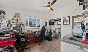 1027 Alahaki St, Kailua, HI 96734
