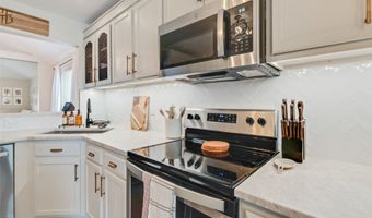 300 Meadow View Ln, Anna, TX 75409
