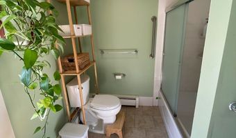 11522 Strouds Run Rd, Athens, OH 45701
