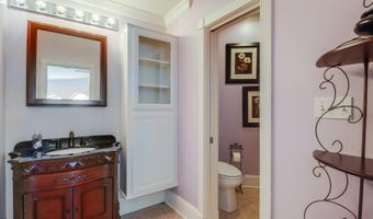 2001 Claudette Ct, Biloxi, MS 39531