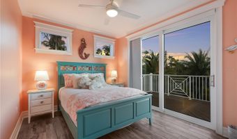313 HAMMOCK Cir, Anna Maria, FL 34216