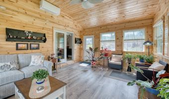 11 Hally Ln, Colchester, CT 06415