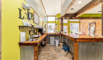 316 318 Broadway St, Abilene, KS 67410