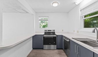 21 Hyde St 4, Burlington, VT 05401