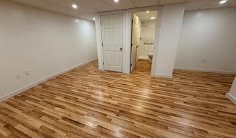 464 Putney Rd, Brattleboro, VT 05301