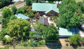 1928 W Idaho St, Chickasha, OK 73018