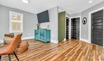 20 Phillip Ln, Arden, NC 28704