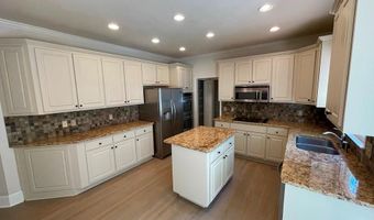 510 Stonebrook Farms Dr, Alpharetta, GA 30004
