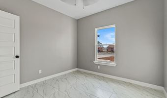 486 Sylvia Ct, Socorro, TX 79927