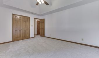 8644 Rahke Rd, Indianapolis, IN 46217
