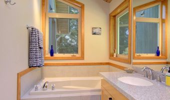17718 E CAPE HORN Rd, Bayview, ID 83803