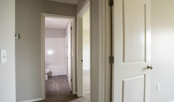 110 Pin Oak Dr Dr, Aurora, MO 65605