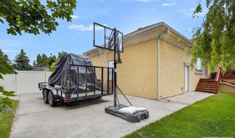3770 Autumnwood Dr, Ammon, ID 83406