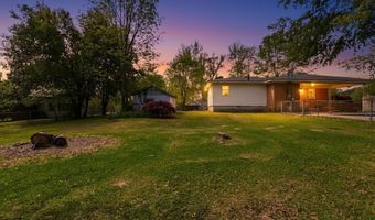 1213 N Shady Ln, Bauxite, AR 72015