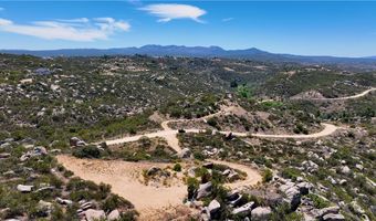 988 Crazy Horse Canyon Dr, Aguanga, CA 92536