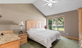 2351 Mallard Rd, Akron, OH 44319