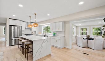 2408 WILLIAM AND MARY Dr, Alexandria, VA 22308