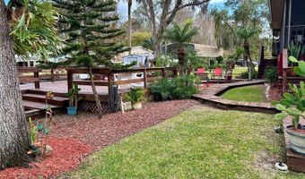 55730 HOLIDAY Cir, Astor, FL 32102