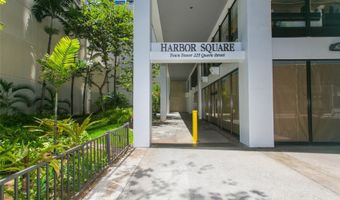 225 Queen St 20D, Honolulu, HI 96813