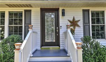 138 Jenckes Hill Rd, Lincoln, RI 02865