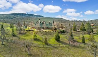 1820 Dry Creek Rd, Eagle Point, OR 97524