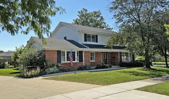 2405 E Miner St, Arlington Heights, IL 60004