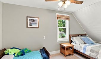 3235 Lakeview Dr, Allegan, MI 49010