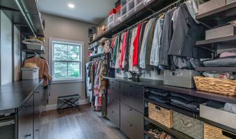 83 Thomson Rd, Bethlehem, CT 06751